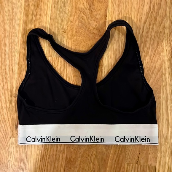 worn a few times last year but grew out of it. no tears/rips. really comfy - Picture 2 of 2